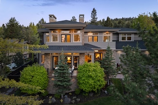 925 NW Yosemite Dr, Bend, OR 97701