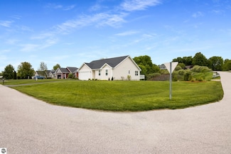 3171 Powder Horn Dr, Traverse City, MI 49685