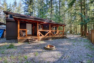 19 Goldrush Rd, Deming, WA 98244