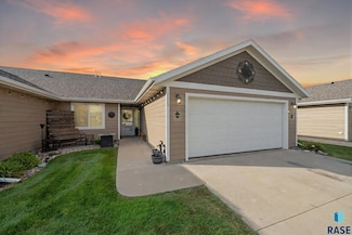 1113 N Lalley Ln, Sioux Falls, SD 57107