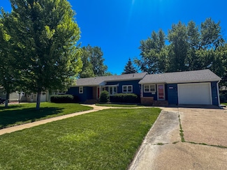 1280 McDonald Dr, Huron, SD 57350