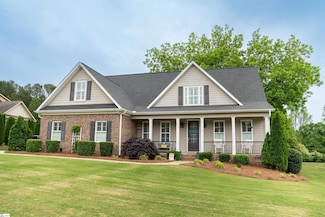 211 Piper Glen Ln, Inman, SC 29349