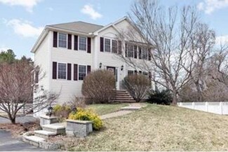 261R Cambridge Rd, Woburn, MA 01801
