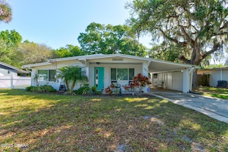 121 Ellison Ave, New Smyrna Beach, FL 32168