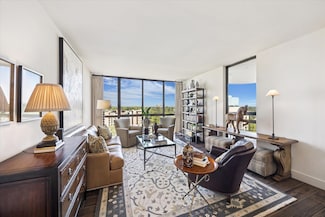 5001 Woodway Dr Unit 1106, Houston, TX 77056