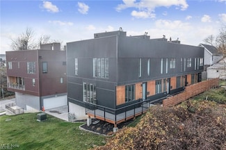 414 Jefferson Ave, Cleveland, OH 44113