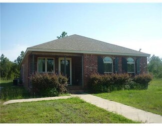 409 M P Parker Rd, Mc Henry, MS 39561
