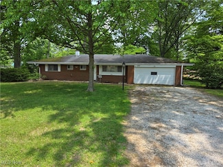 7070 Dogwood Ln, Mentor, OH 44060