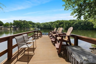 408 Emerald Bay Dr, Salisbury, NC 28146