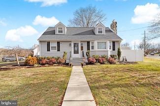 124 Nancy Ln, Ewing, NJ 08638