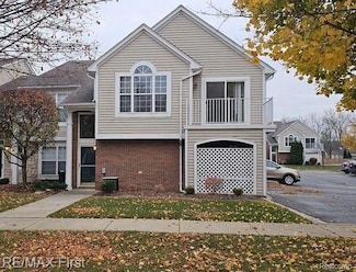 4257 Berkshire Dr, Sterling Heights, MI 48314