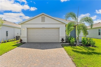 16520 Fire Coral Ln, North Fort Myers, FL 33903