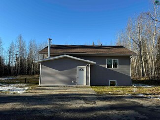 2631 Lancelot Dr E, North Pole, AK 99705