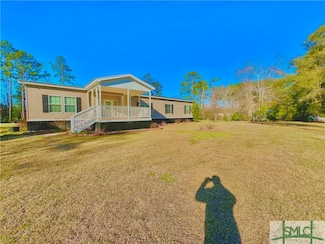 215 River Oak Dr, Bloomingdale, GA 31302