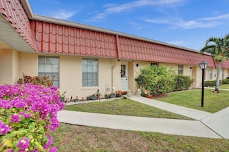 854 Salem Ln, Lake Worth, FL 33467