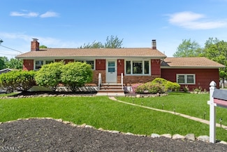 53 Flanders Rd, Budd Lake, NJ 07828