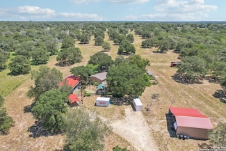 174 Longhorn Rd, Stockdale, TX 78160