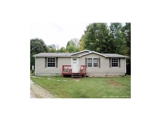 2191 E Bill Miller Rd, Pekin, IN 47165