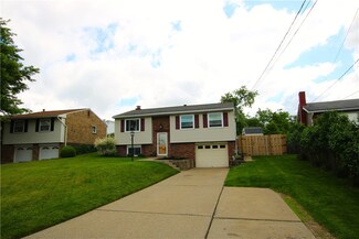 120 Farmcrest Dr, Oakdale, PA 15071