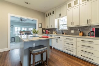 700 Elm St, Sanger, TX 76266