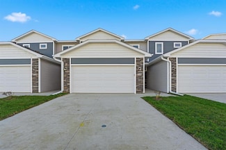714 Campusside Place, Norwalk, IA 50211