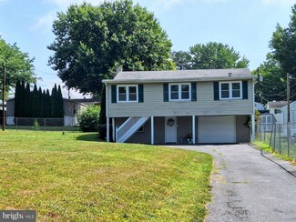 1880 Longview Dr, Middletown, PA 17057