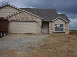 900 Heatherwood Ln, Ossian, IN 46777