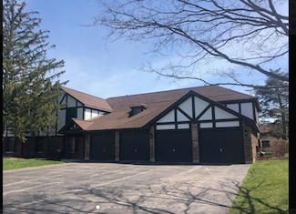 1471 Haverhill Dr Unit B, Wheaton, IL 60189