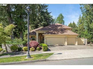 3305 River Woods Place, Lake Oswego, OR 97034
