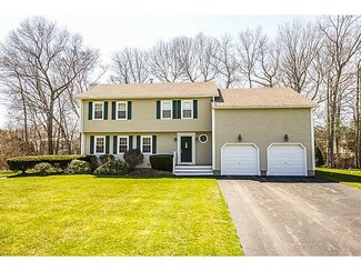 58 Vincent Way, Cranston, RI 02921