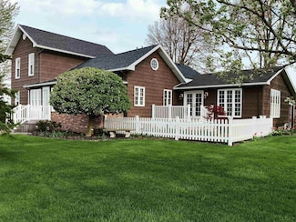 9642 Fike Rd, Blissfield, MI 49228
