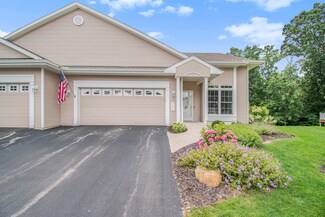 930 Kensington St NW Unit 110, Walker, MI 49534