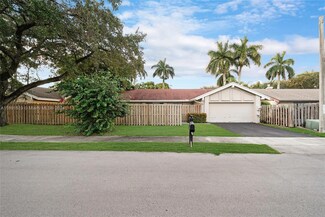 24 Forest Cir, Hollywood, FL 33026