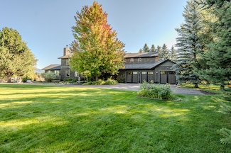 180 Kallner Ln, Whitefish, MT 59937