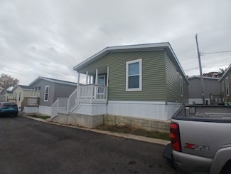 192 Bluejay Ln Unit 192, Madison, WI 53704