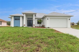 2712 58th St W, Lehigh Acres, FL 33971