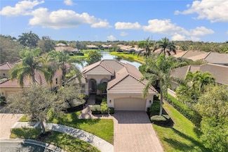 6980 Bent Grass Dr, Naples, FL 34113