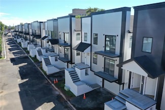 728 Seaport Dr, Elizabeth, NJ 07201