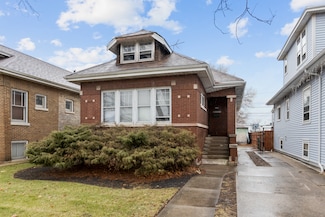 5020 W Fletcher St, Chicago, IL 60641
