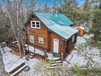 128 Big Bear Rd, Iron River, MI 49935