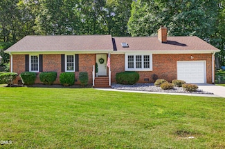 1224 Skyview Dr, Mebane, NC 27302