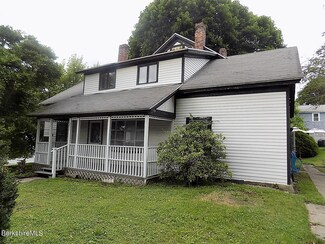 250 High St, Lee, MA 01238