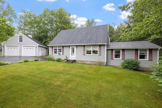 13 Mcneil Rd, Hillsborough, NH 03244