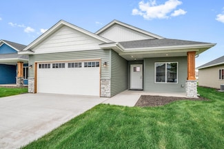 25840 Emerson Ct, Wyoming, MN 55092