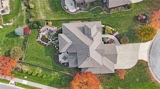 18932 W 100th St, Lenexa, KS 66220