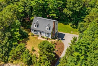 3 Morning Mist Ln, Buzzards Bay, MA 02532