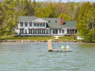 3016 W Burt Lake Rd, Brutus, MI 49716