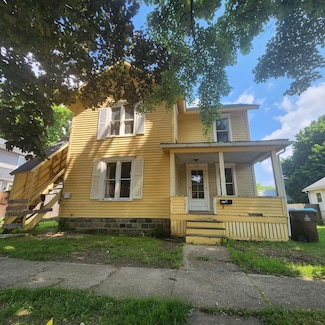 212 W Ash St, Albion, MI 49224