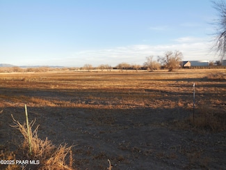 921 E Road 1 N, Chino Valley, AZ 86323