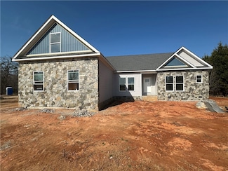 621 and 623 Clinkscales Rd, Anderson, SC 29624
